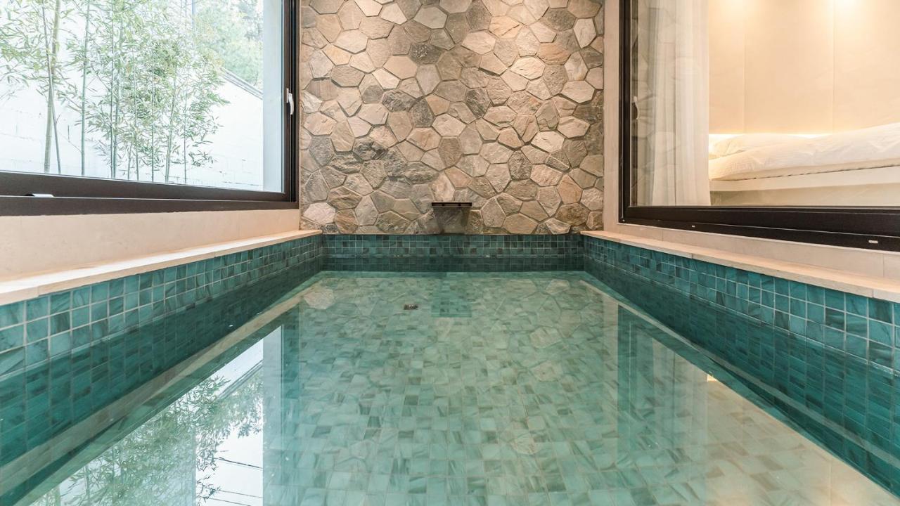 Albescent Poolvilla Кьонджу Екстер'єр фото